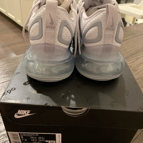 Nike Air max 720 wolf grey brand new in box. - Picture 5 of 9